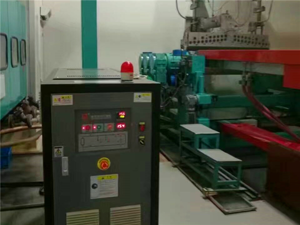 水式模溫機(jī)的卓越優(yōu)勢(shì)與核心功能——?dú)W能以?xún)?yōu)質(zhì)口碑打造水資源專(zhuān)用機(jī)械設(shè)備